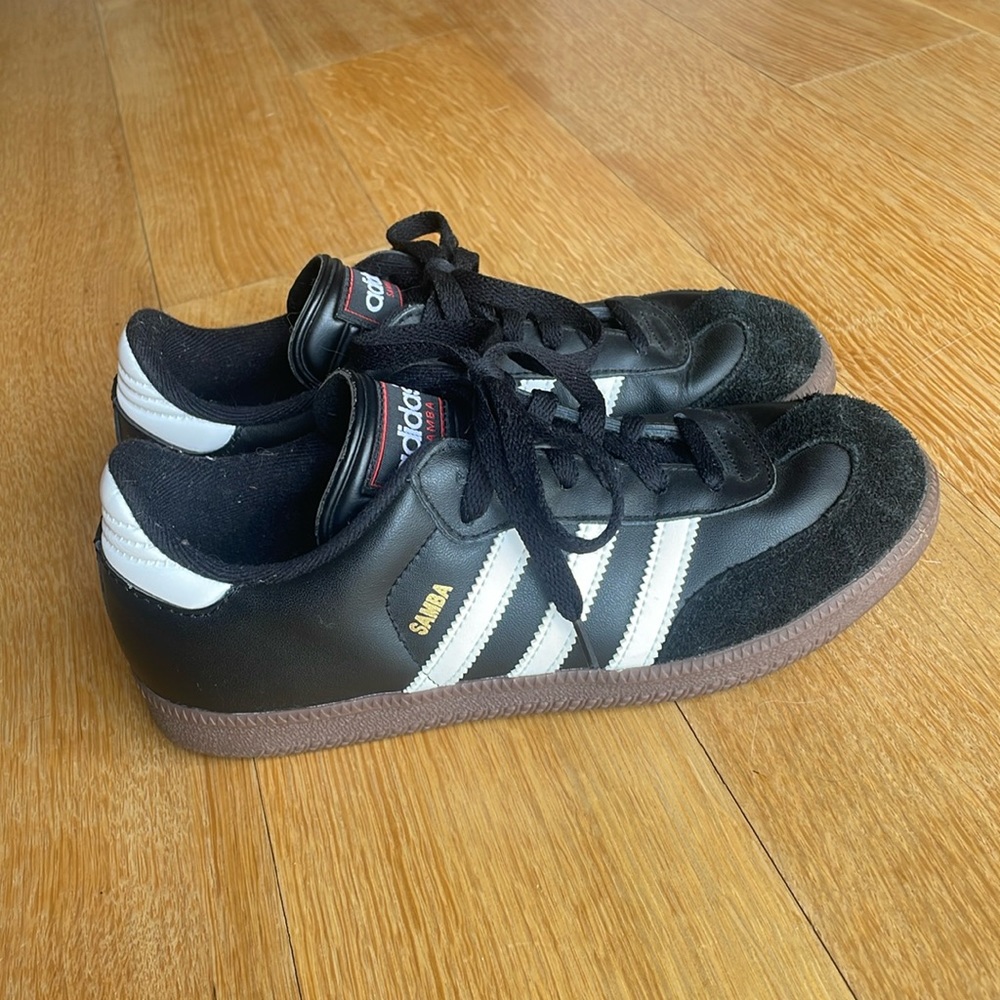 Adidas Samba sneakers, black and white, leather/suede.  Womens size 6.